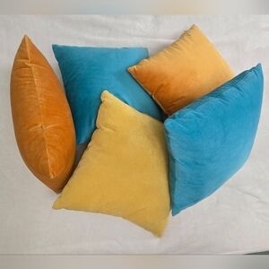 Velvet Throw Pillow Set - Blue and Yellow